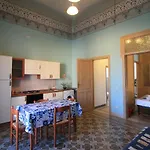 Matteotti Balcony * 切法卢